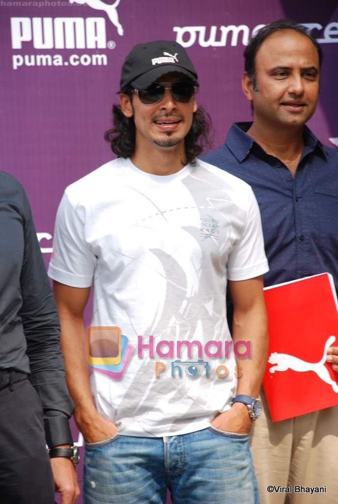 Dino Morea at the launch of Puma's new collection in Vie Lounge on 11th December 2008 ~0