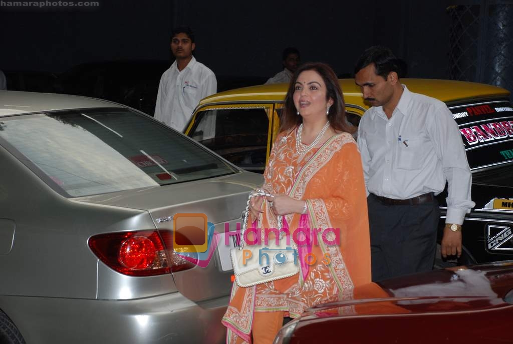 Nita Ambani at book launch of Asha Khatau's Appetisers, Moctails and Cocktails in Crossword on 19th December 