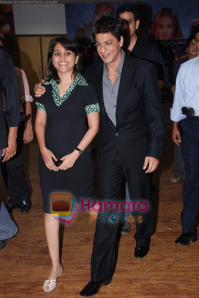 Shahrukh Khan at Radio One 94.3 FM competition on 20th December 2008 