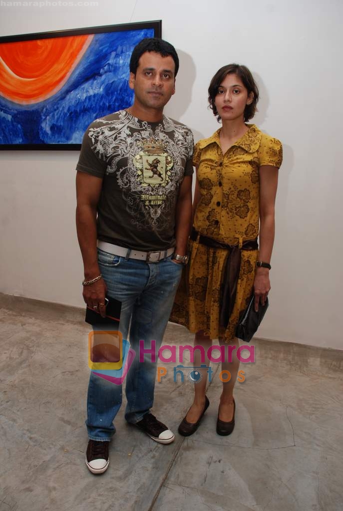 Manoj Bajpai with wife Neha at Prakash Bal Joshi art exhibition in Kitab Mahal on 22nd December 2008 