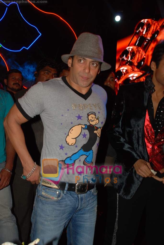 Salman Khan at the launch of Vashu Bhagnani's son - Jackie in Film City on 24th December 2008 