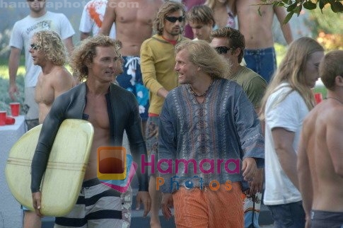 Matthew McConaughey, Woody Harrelson in still from the movie Surfer, Dude 