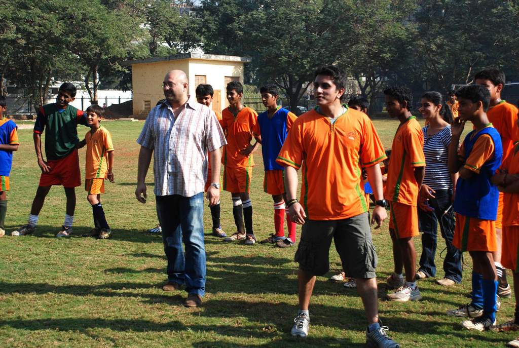 Raju Singh and Mohit Suri at the event to promote football training at Jamnabhai  grounds in juhu on 29th December 2008 