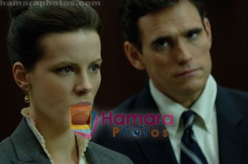 Kate Beckinsale, Matt Dillon in still from the movie Nothing But the Truth