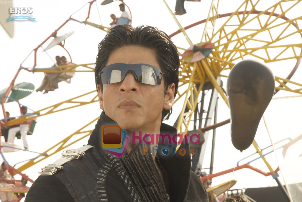 Shahrukh Khan in the still from movie Billu Barber 