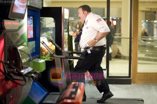 Kevin James in still from the movie Paul Blart - Mall Cop 