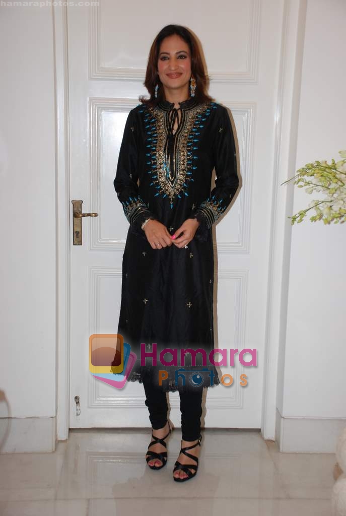 Rakshanda Khan at the launch of serials Kitani Mohabbat and Bandini on NDTV Imagine in Ekta Kapoor's Residence on 7th Jan 2009 