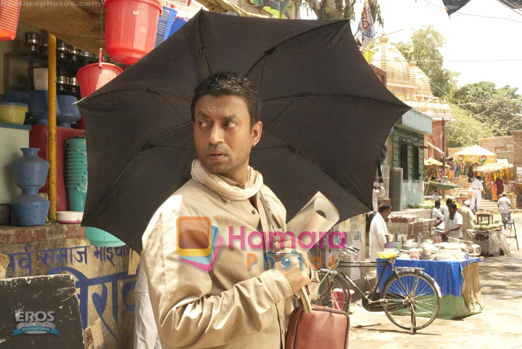 Irrfan Khan in the still from movie Billu Barber 