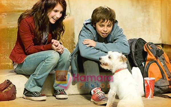 Emma Roberts, Jake T. Austin in a still from movie Hotel for Dogs 