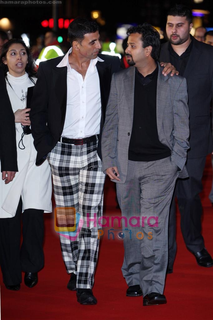 Akshay Kumar, Nikhil Advani at Chandni Chowk To China London premiere on 12th Jan 2009 