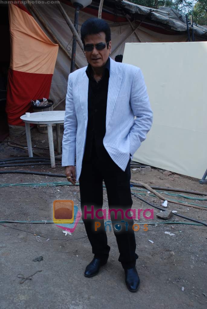 Jeetendra on the sets of Danicng Queen in Powai on 18th Jan 2009 