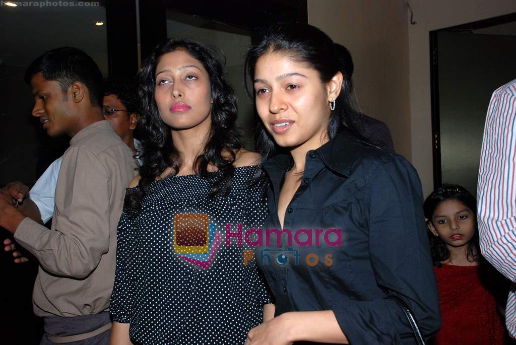 Sunidhi Chauhan at Kumar Sanu's Fusion album launch in D Ultimate Club on 21st Jan 2009 