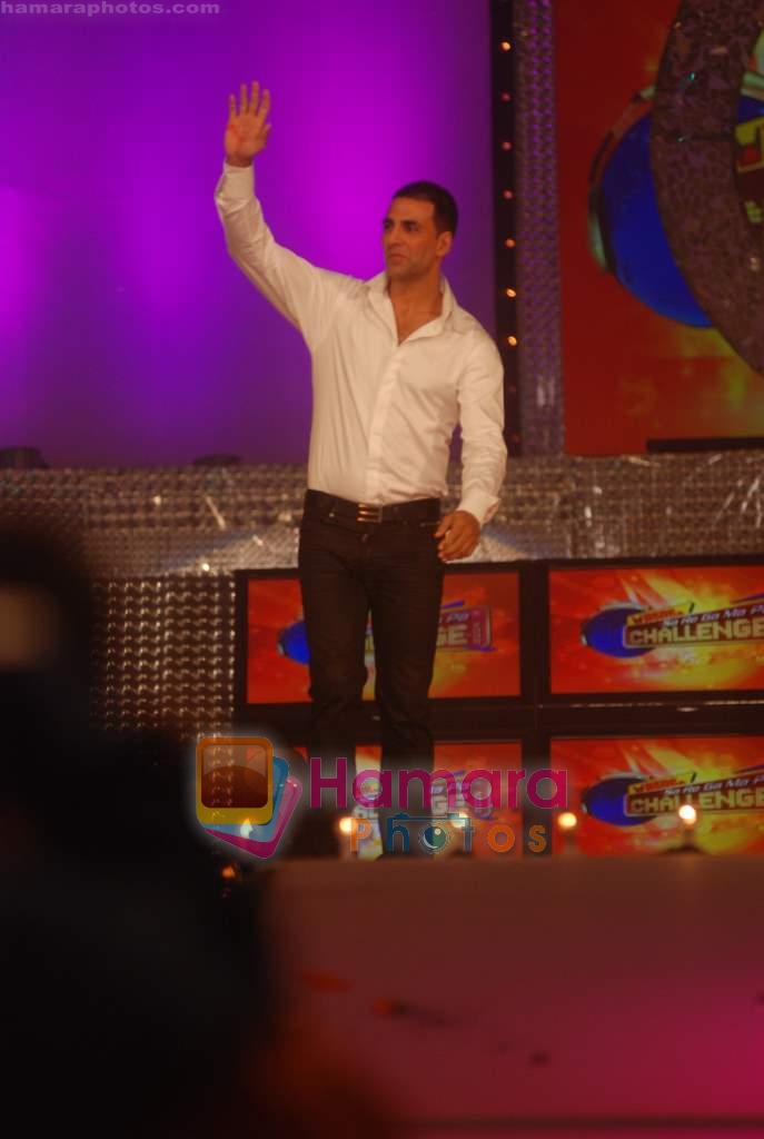 Akshay Kumar at the finals of SaReGaMaPa Challenge in Gateway of India on 24th Jan 2009 