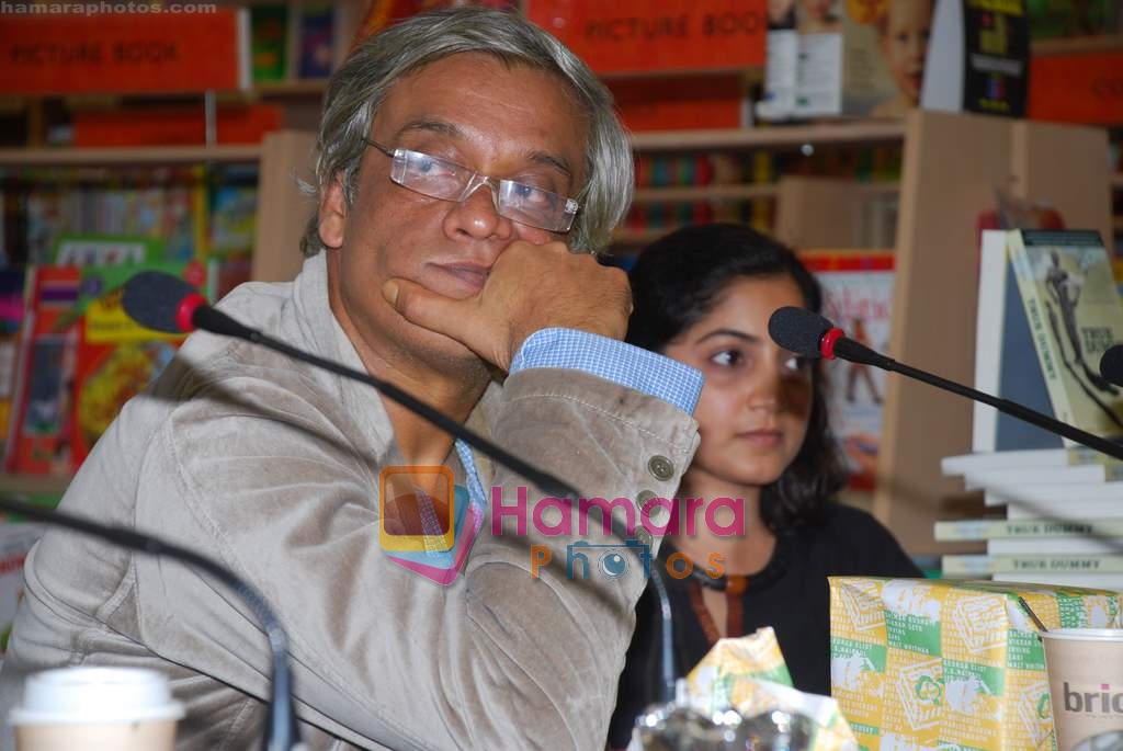 Sudhir Mishra at Ashish Jaiswal's True Dummy book launch in Crossword, Bandra on 27th Jan 2009 