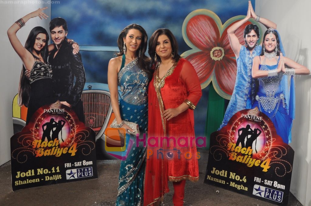 Karisma Kapoor, Farah Khan at Nach Baliye 4 finale in Filmcity Studios, Mumbai on 1st Feb 2009