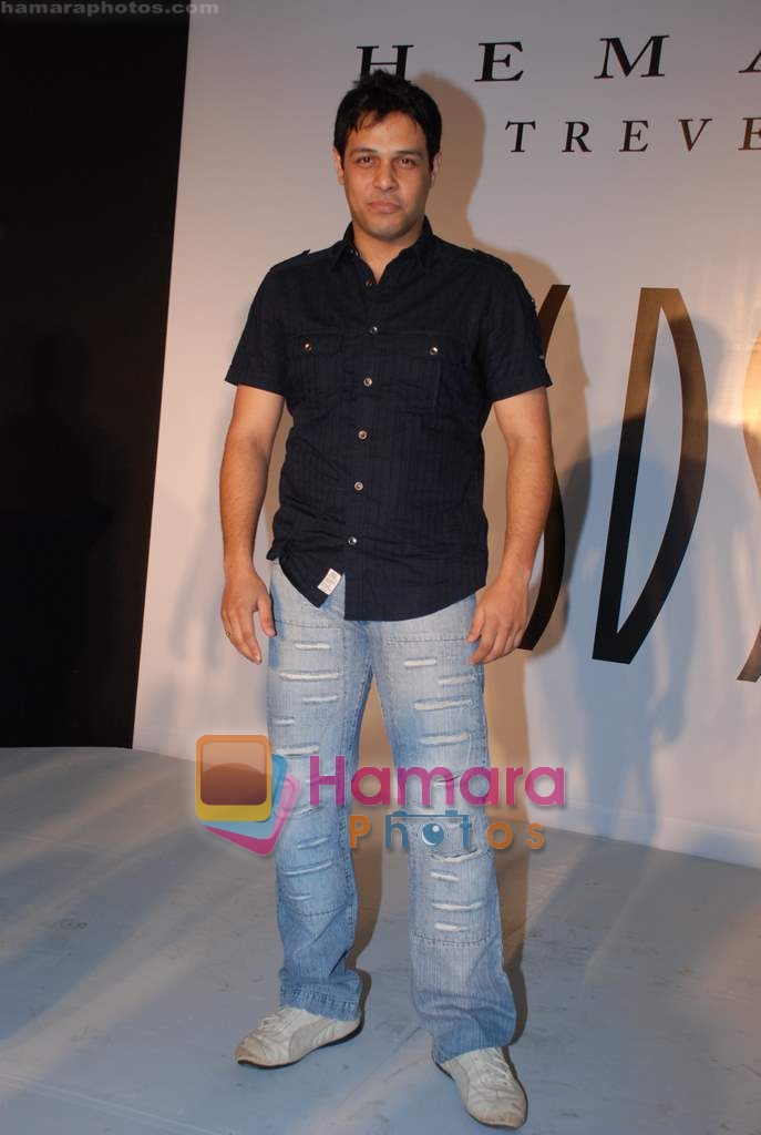 Sachin Sharma at the launch of Hemant Trivedi's Menswear Collection in Oberoi Mall on 4th Feb 2009 