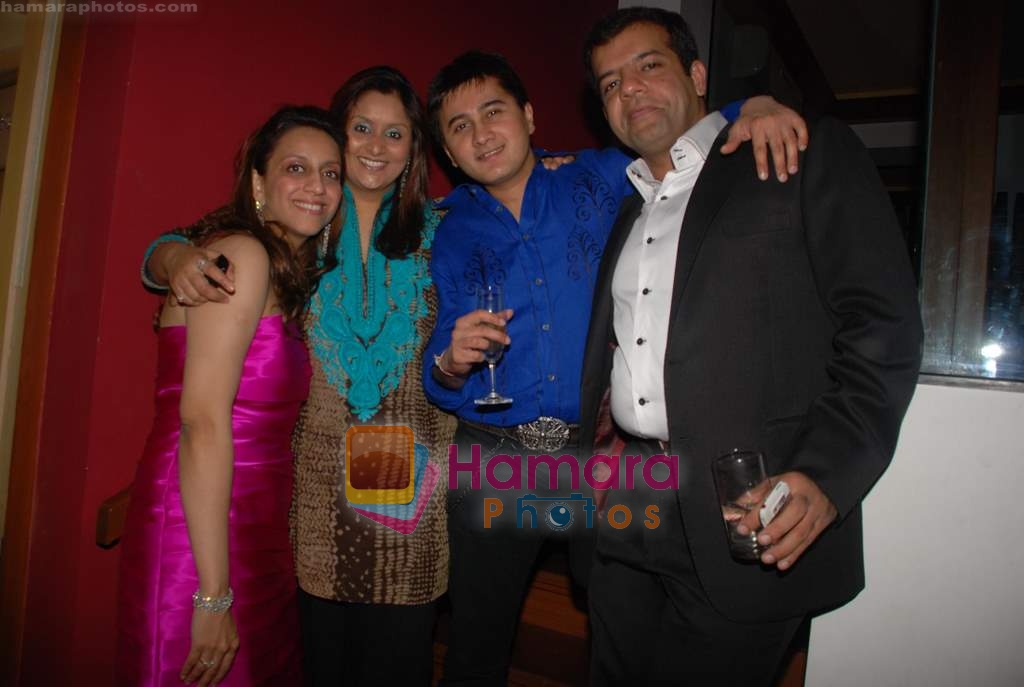 Alpana, Palak, Sameer and Avinash Panjabi  at party hosted by Avinash Panjabi in Oba on 4th Feb 2009