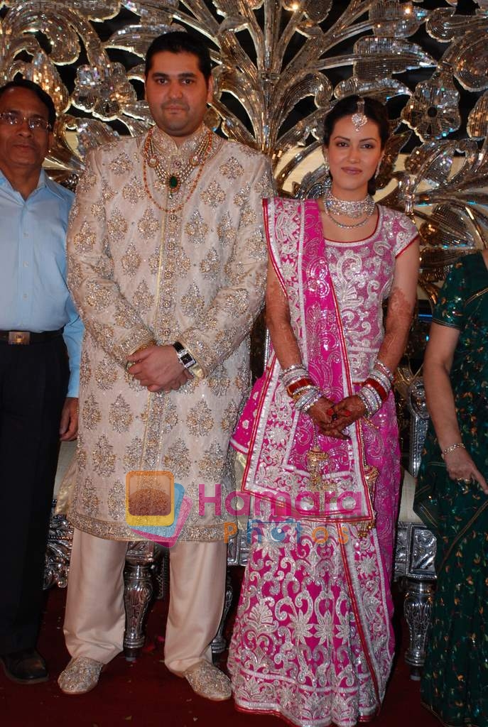 at Bharat Shah's son wedding in Turf Club on 5th Feb 2009 