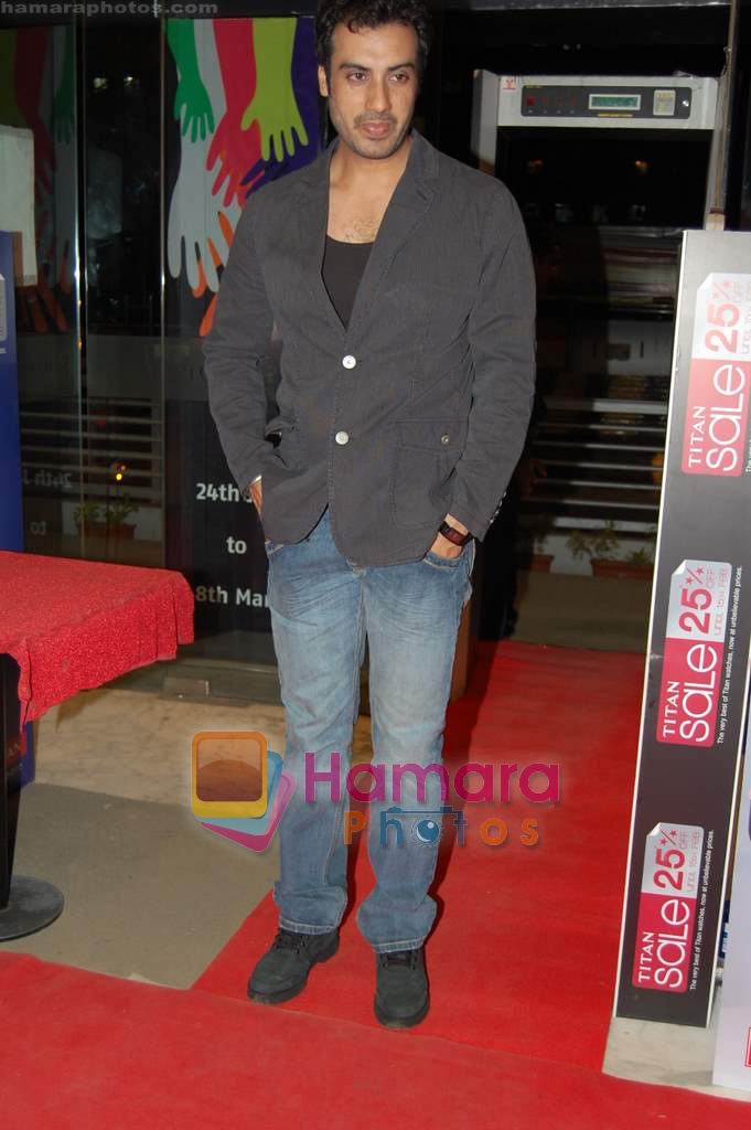 Gavie Chahal at the Premiere of Mere Khwabon Mein Jo Aaye in PVR on 5th Feb 2009 