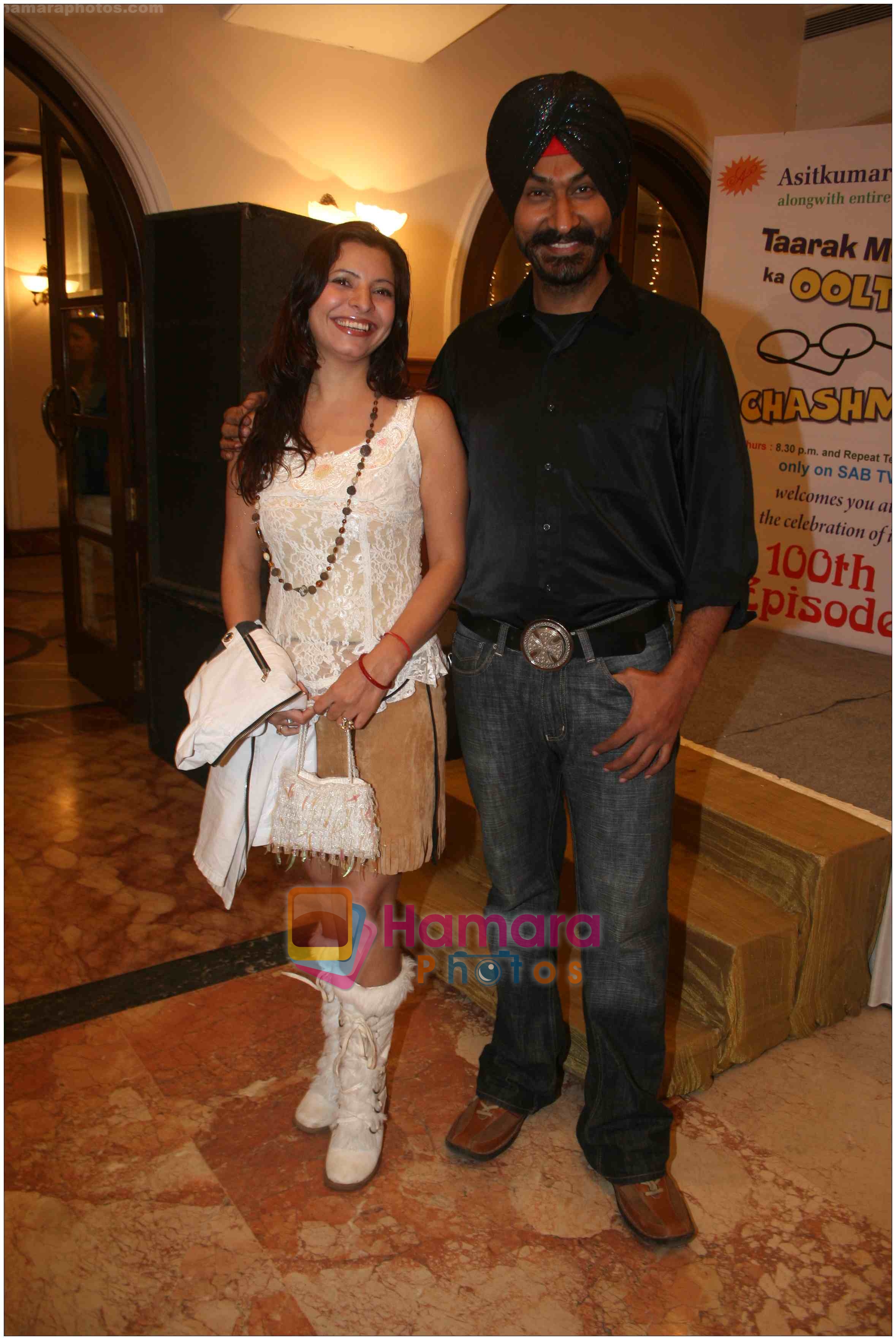 Jennifer & Gurucharan singh at Taarak Mehta Ka Oolta Chasma 100 episodes celebration in Club Millenium, Juhu on 5th Feb 2009