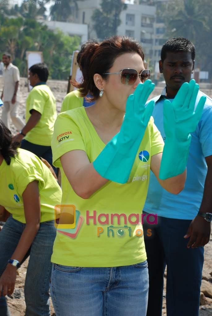 Preity Zinta at the launch of the NDTV Greenathon Initiative on 8th Feb 2009 