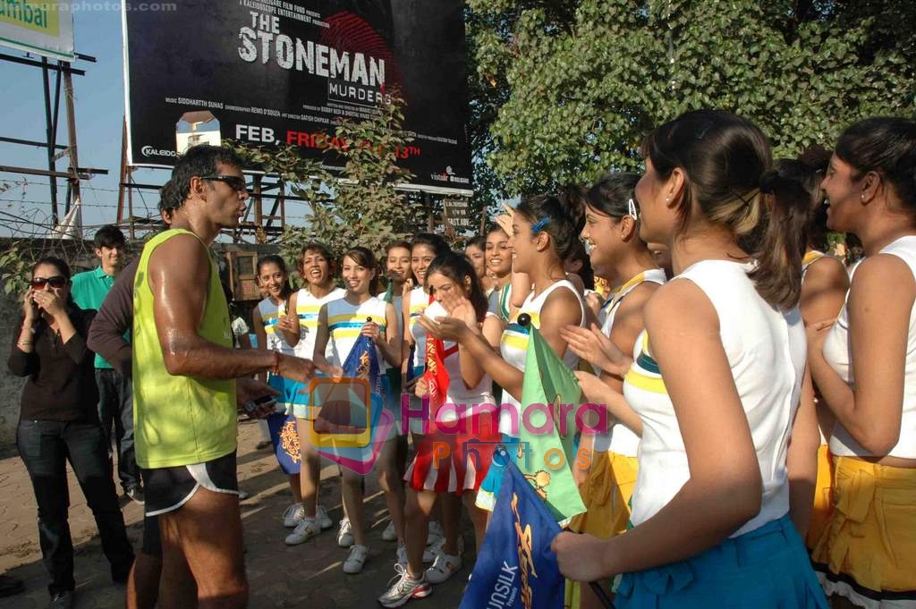 Milind Soman at Shivaji park continuing his 24 hours Marathon for The Greenathon on 7th Feb 2009
