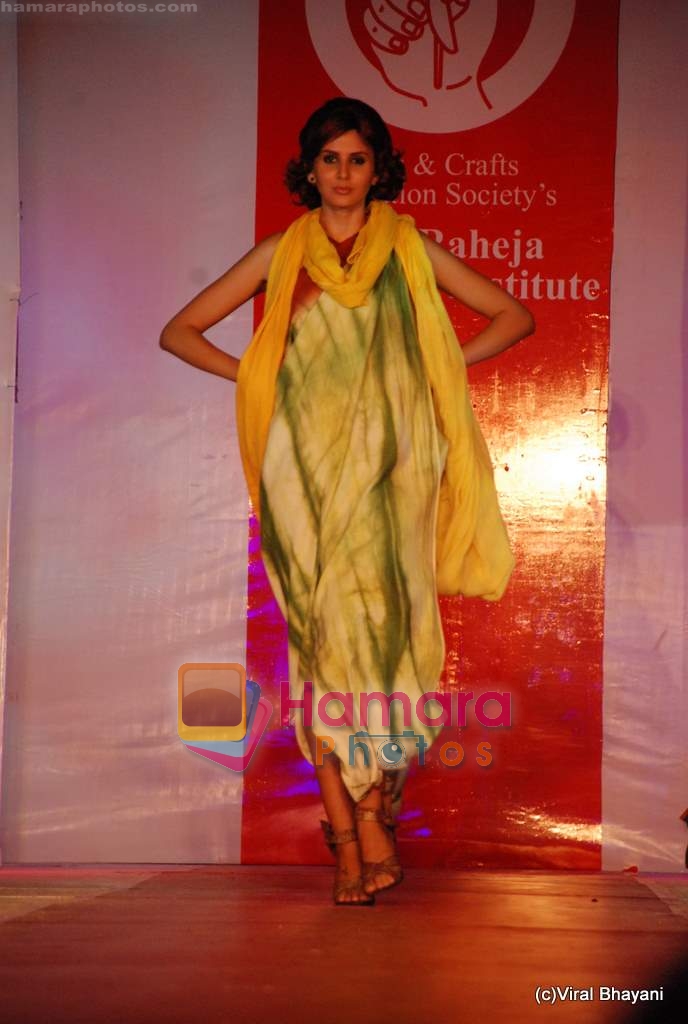 at show by Achala Sachdev for LS Raheja college in Bandra on 12th Feb 2009 