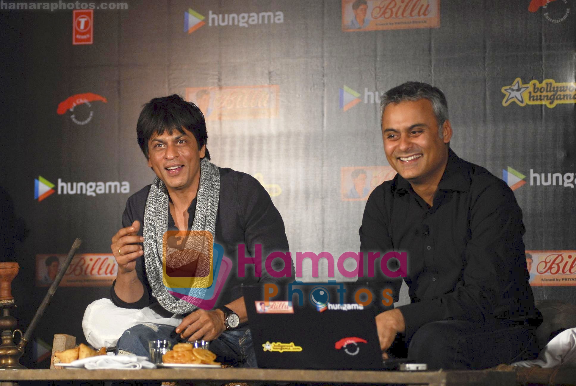 Shahrukh Khan and Neeraj Roy, CEO, Hungama