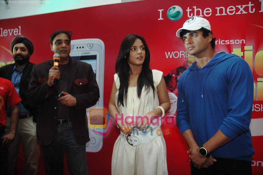 Madhavan, Neetu Chandra at World Gaming day event hosted by Zapak on 12th Feb 2009 