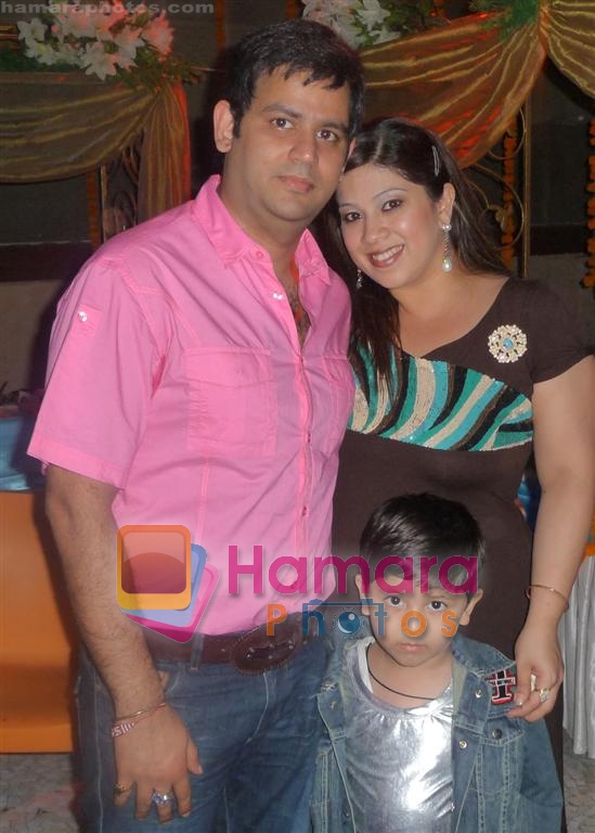 Ajay Kapoor with wife Ekta and son Shrihaan at the Anniversary Celebrations of Bhushan and Divya Kumar on Feb 13th 2009 