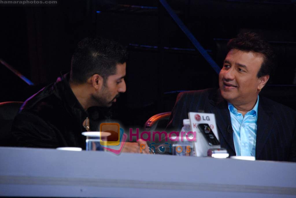 Abhishek Bachchan, Anu Malik at Delhi 6 promotions on Indian Idol sets in RK Studios on 14th Feb 2009 