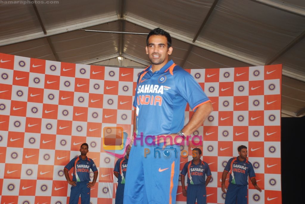 Zaheer Khan at the unveiling of Team India's new jersey by Nike in Taj Lands End, Bandra on 18th Feb 2009 