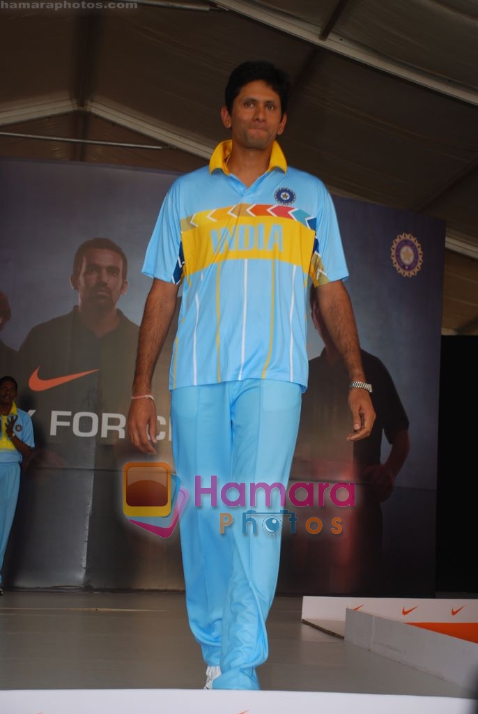 Venkatesh Prasad at the unveiling of Team India's new jersey by Nike in Taj Lands End, Bandra on 18th Feb 2009 