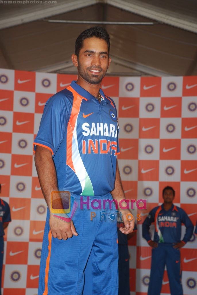 at the unveiling of Team India's new jersey by Nike in Taj Lands End, Bandra on 18th Feb 2009 