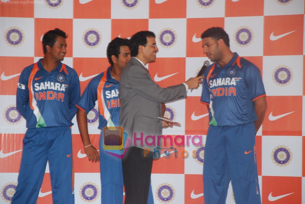 Mahendra Singh Dhoni at the unveiling of Team India's new jersey by Nike in Taj Lands End, Bandra on 18th Feb 2009 