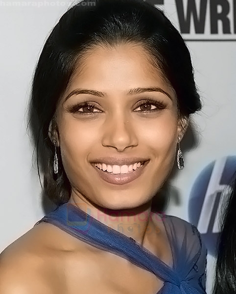 Frieda Pinto at the Oscar Party on February 22, 2009 in Beverly Hills, California 