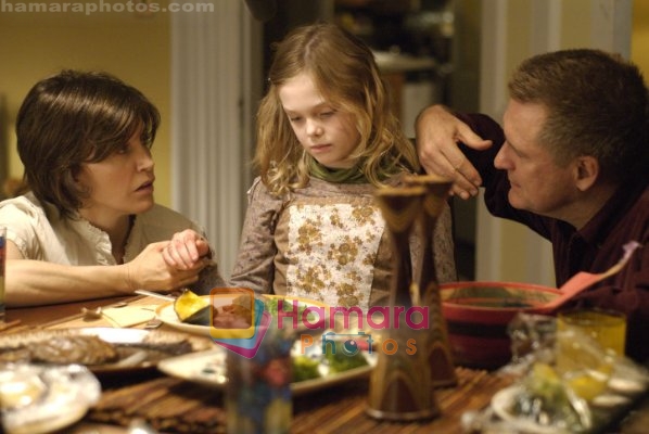 Bill Pullman, Felicity Huffman, Elle Fanning in the still from movie Phoebe in Wonderland