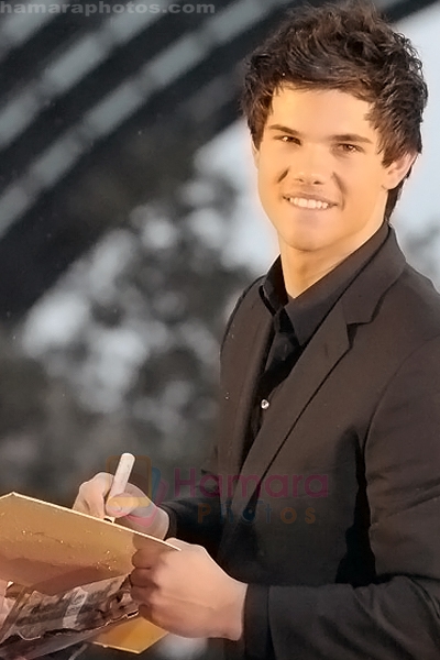 Taylor Lautner at the TWILIGHT Premiere on February 27, 2009 in Tokyo, Japan