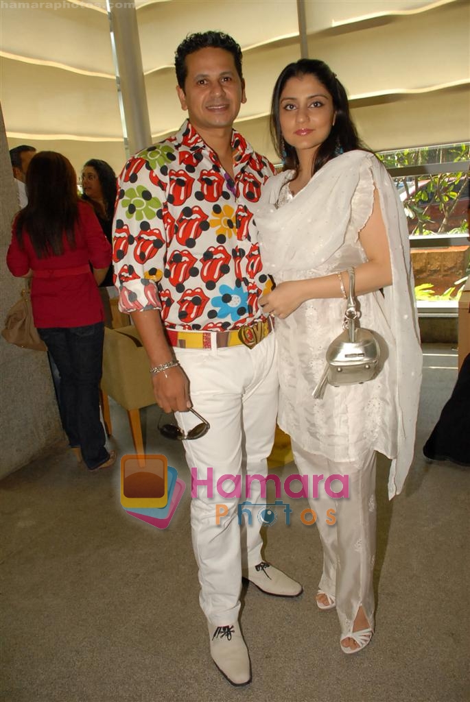 Azeem Khan & wife at Nisha jamwal brunch in four seasons hotel on 28th Fen 2009(Custom)