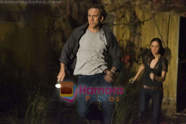 Nicolas Cage, Rose Byrne in still from the movie Knowing 