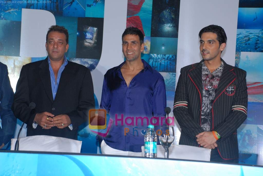  Akshay Kumar, Zayed Khan, Sanjay Dutt at the Press Conference of the film Blue in Rennaissance Hotel, Powai on 6th March 2009 