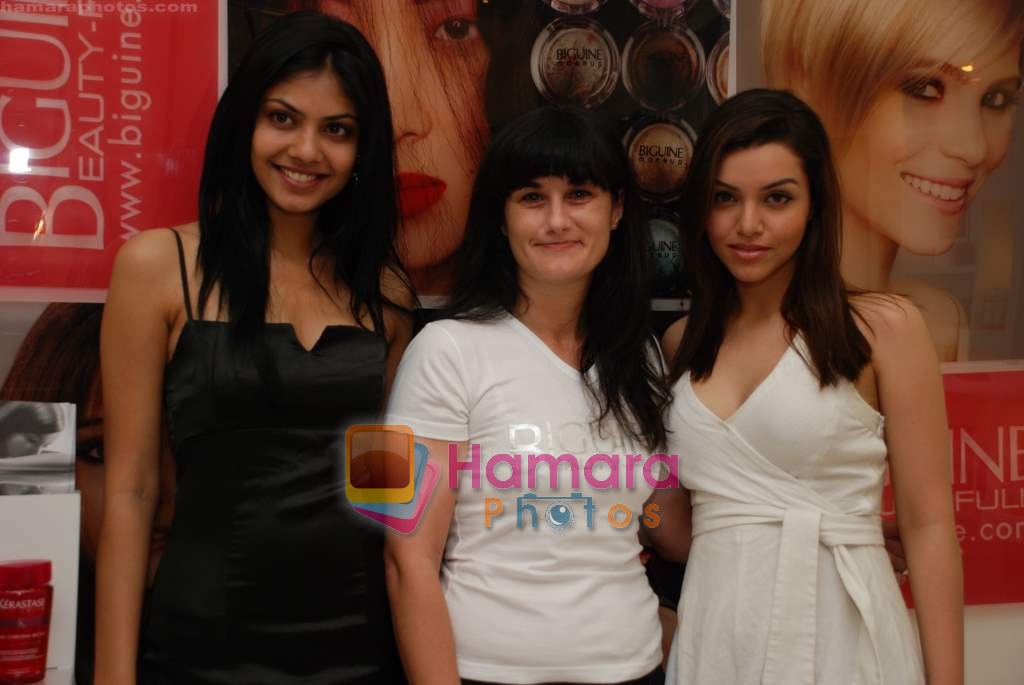 at Beguine Beauty Salon and Spa Launch in BAndra on 6th March 2009 