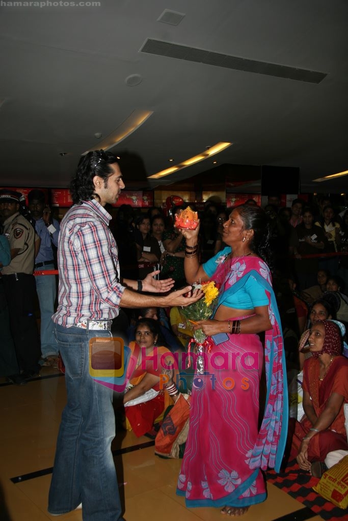 Dino Morea at the meeting with underprivileged women of CPAA in Cinemax, ANdheri, Mumbai on 7th March 2009 