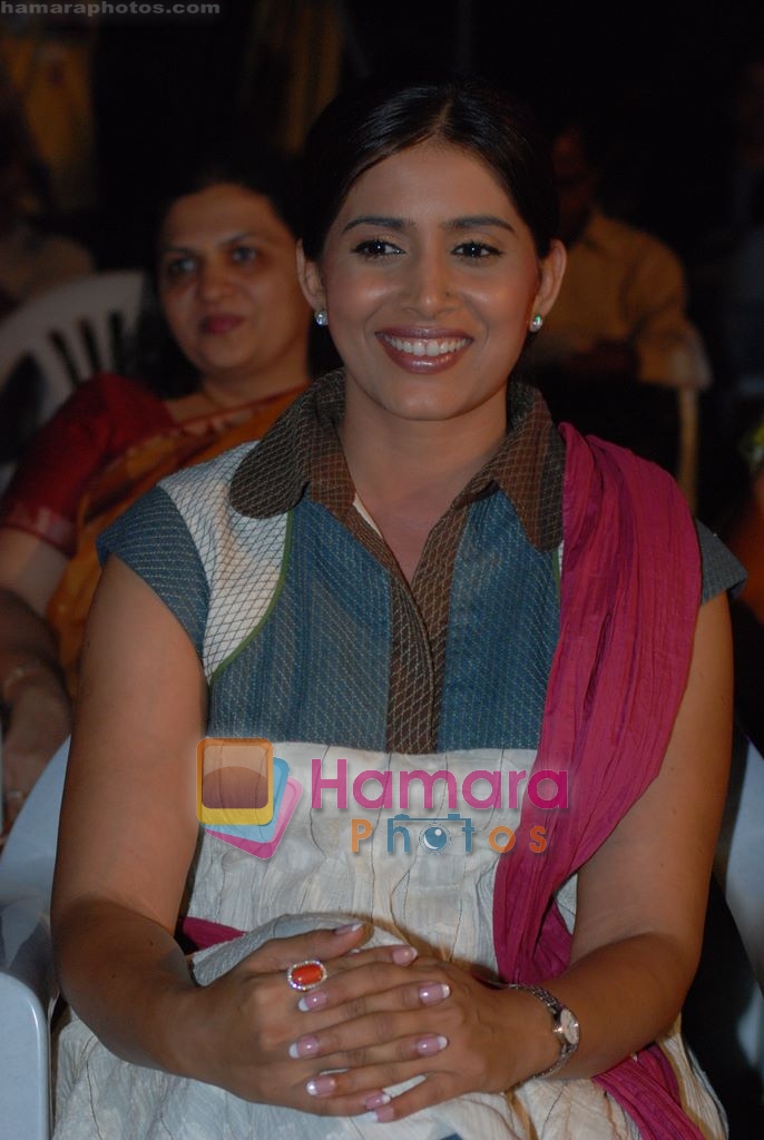 Sonali Kulkarni at the Launch of Shakti Torch in Turf Club, Mumbai on 7th Feb 2009 