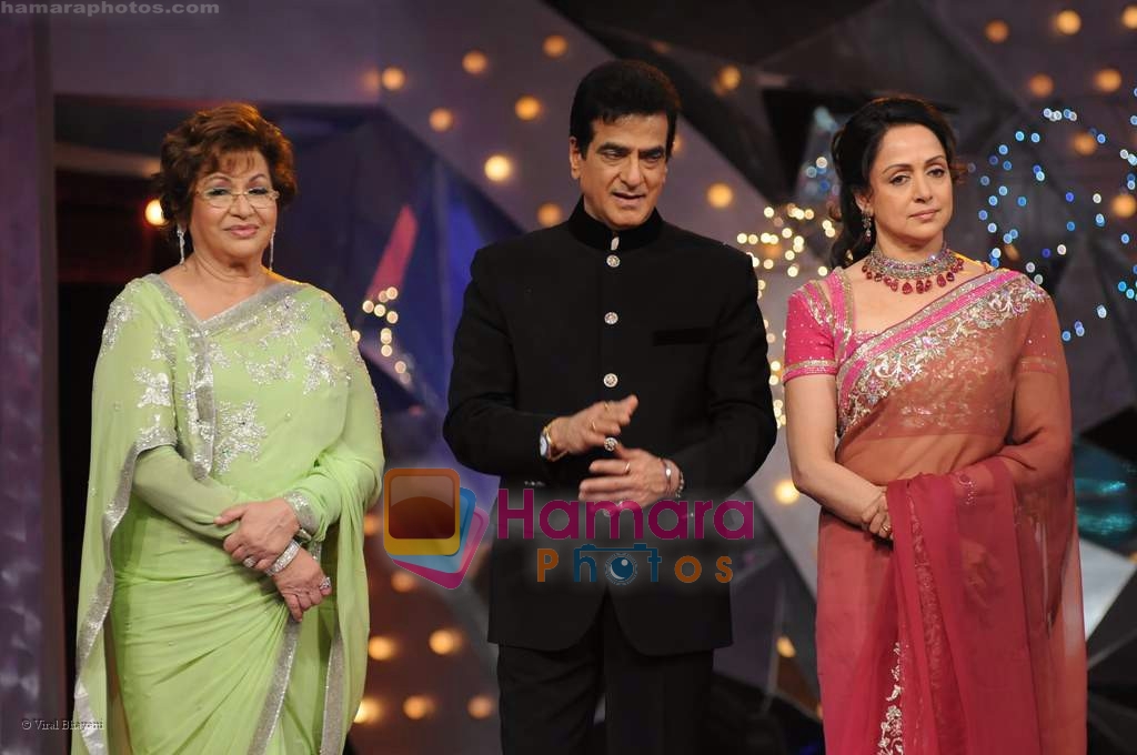 Helen, Jitendra, Hema Malini at the Dancing Queen grand finale on Colors on 7th March 2009 