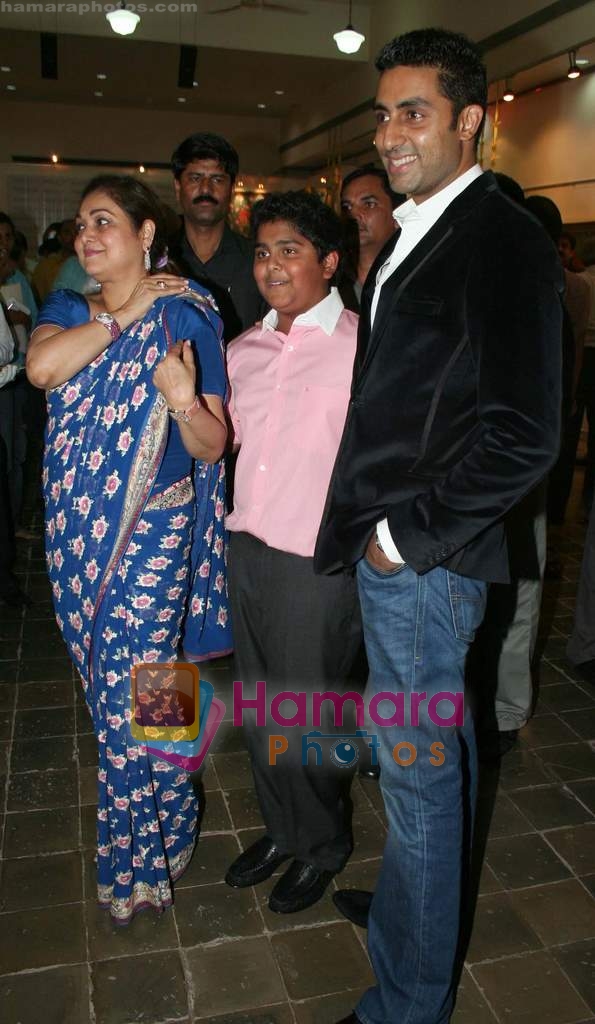 Abhishek Bachchan, Tina Ambani at Harmony Exhibition in Jehangir Art Gallery, Mumbai on 13th March 2009 