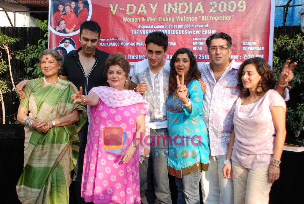 Imran Khan, Dolly Thakore, Sonali Sachdeva, Sandip Soparkar at Vagina Monologues press meet in Colaba on 14th March 2009 