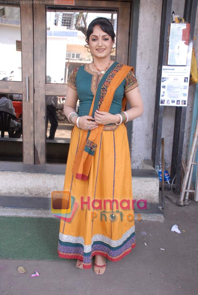 Upasna Singh On Location of Main Kab Saas Banoongi on Sab Tv in Goregaon on 18th March 2009 