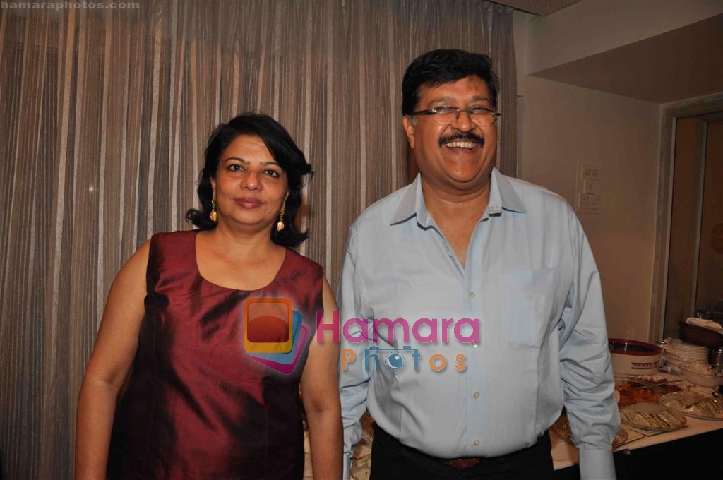 Priyanka Chopra's parents at Videsh special screening on 18th March 2009(Large)