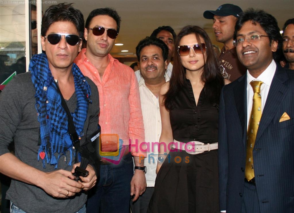 Shahrukh Khan, Ness Wadia, Preity Zinta, Lalit Modi at IPL press meet on 22nd March 2009 